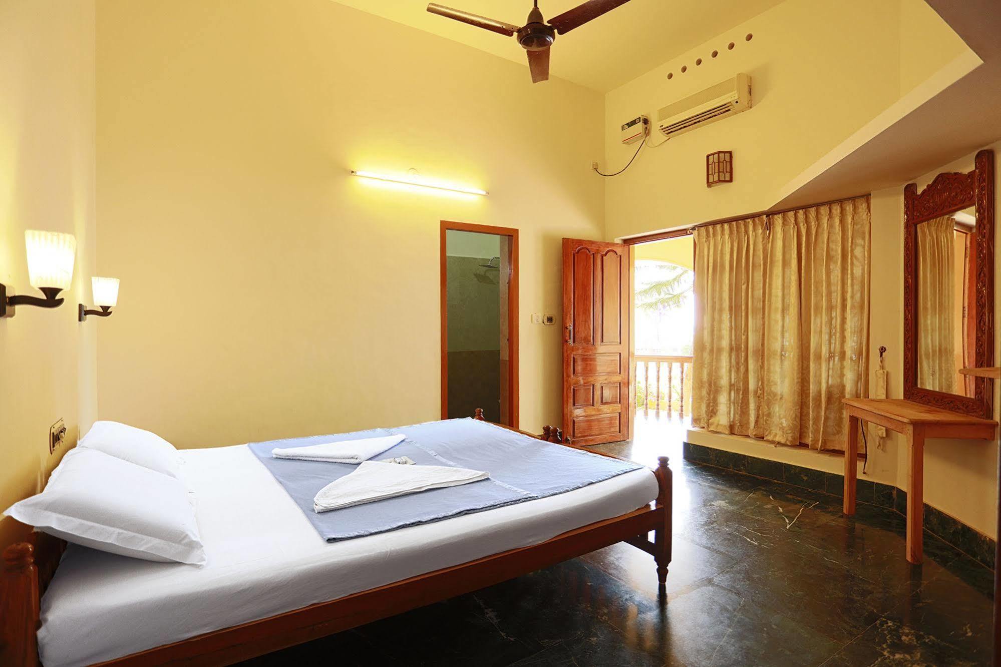 Thiruvambadi Beach Retreat Varkala Ngoại thất bức ảnh